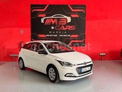 Blanco Usado 2016 Hyundai i20 Berlina | 8700 € (Precio justo)
