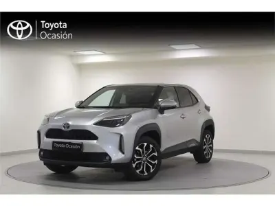 Usado Toyota Yaris Cross Connect Style 116 CV (85 kW) 2022 Gris SUV