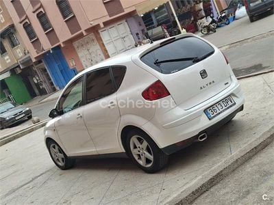 Usado Seat Altea Sport 105 CV (77 kW) 2005 Blanco Monovolumen