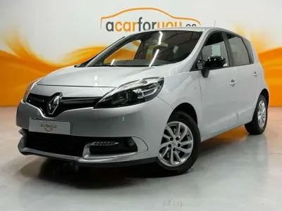 Usado Renault Scénic III LIMITED 110 CV (80 kW) 2015 Gris Monovolumen