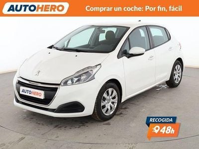 Usado Peugeot 208 Active 82 CV (60 kW) 2019 Blanco Utilitario