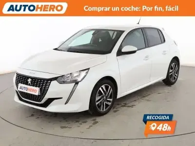 Usado Peugeot 208 Allure 101 CV (74 kW) 2020 Blanco Utilitario