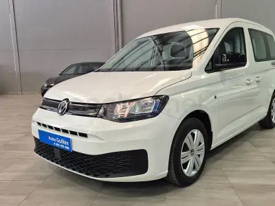 Usado VW Caddy 102 CV (75 kW) 2025 Blanco Monovolumen