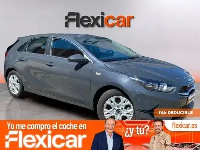 Usado Kia Ceed 136 CV (100 kW) 2023 Gris Utilitario