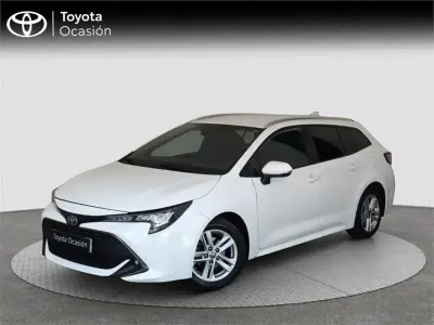 Usado Toyota Corolla Active 122 CV (89 kW) 2022 Blanco Familiar