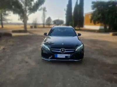 Usado Mercedes C250 204 CV (150 kW) 2017 Negro Familiar