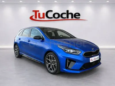 Usado Kia Ceed GT GT-Line 140 CV (102 kW) 2019 Azul Berlina