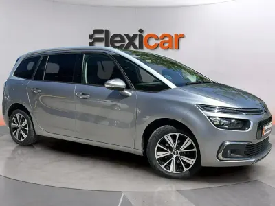 Usado Citroën Grand C4 Picasso Live 130 CV (95 kW) 2018 Gris Monovolumen