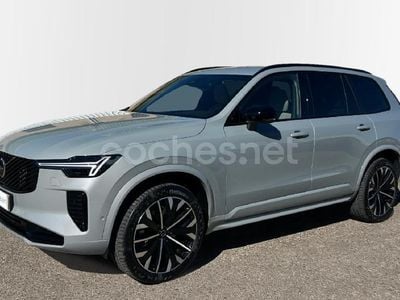 Gris / plata Usado 2025 Volvo XC90 Plus SUV | 66.500 € (Caro)