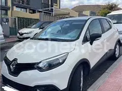 Begagnad Renault Captur Zen 90 HK (66 kW) 2015 Beige SUV