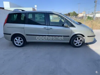 Usado Fiat Ulysse Emotion 136 CV (100 kW) 2006 Beige Monovolumen