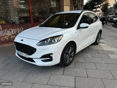 Usado Ford Kuga ST-Line X 149 CV (109 kW) 2022 Blanco SUV
