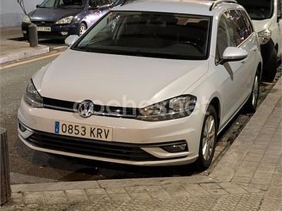 Usado VW Golf VII Edition 110 CV (80 kW) 2018 Gris / plata Familiar