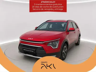 Usado Kia Niro 129 CV (94 kW) 2025 Rojo SUV
