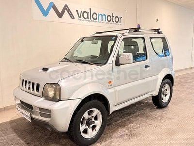 Usado Suzuki Jimny 86 CV (63 kW) 2007 Gris / plata SUV