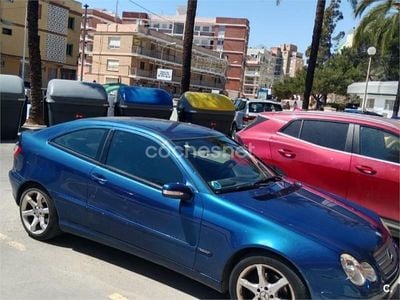 Käytetty Mercedes C160 122 HP (89 kW) 2006 Sininen Coupe - kaksiovinen