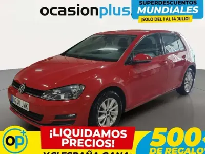 Usado VW Golf VII Business 110 CV (80 kW) 2016 Rojo Utilitario
