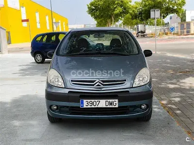 Usado Citroën Xsara Picasso 95 CV (69 kW) 2005 Gris / plata Monovolumen