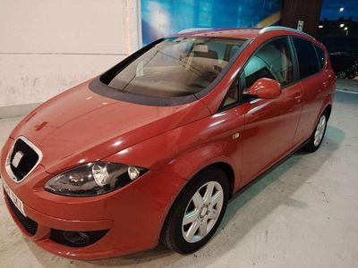 Rojo Usado 2009 Seat Altea Monovolumen | 3690 € (Buen precio)