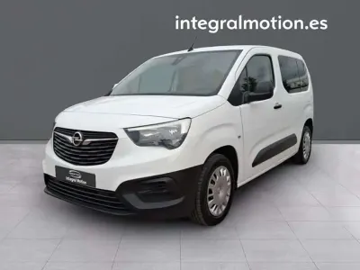 Usado Opel Combo Life Edition 102 CV (75 kW) 2020 Blanco Monovolumen