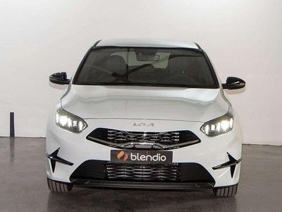 Blanco Usado 2024 Kia Ceed Style Utilitario | 21.390 € (Precio justo)
