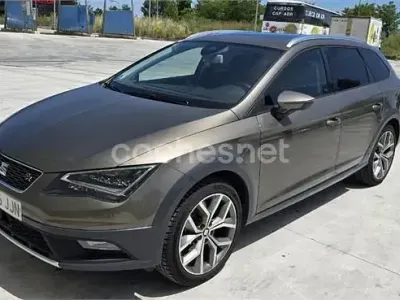 Usado Seat Leon X-Perience 4Drive 150 CV (110 kW) 2016 Marrón Familiar