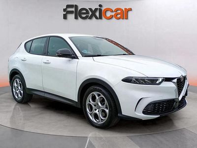 Blanco Usado 2023 Alfa Romeo Tonale Sprint SUV | 22.890 € (Precio justo)