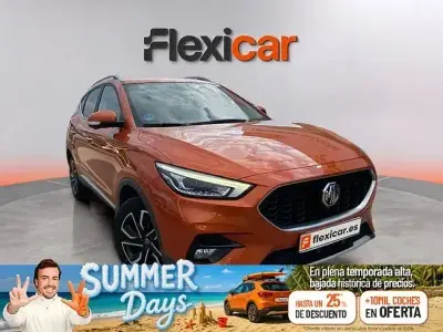 Usado MG ZS Luxury 111 CV (81 kW) 2022 Naranja SUV