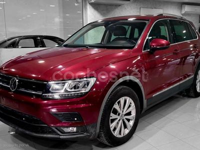 Usado VW Tiguan Sportline 150 CV (110 kW) 2018 Granate SUV