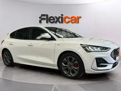 Usado Ford Focus ST-Line 125 CV (91 kW) 2022 Blanco Berlina