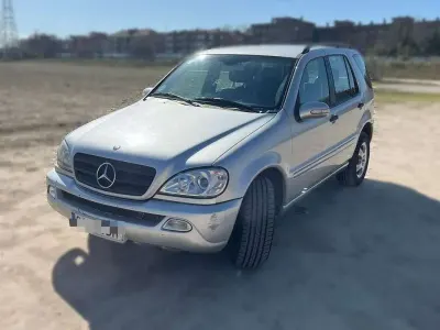 Usado Mercedes ML320 218 CV (160 kW) 2003 Gris SUV