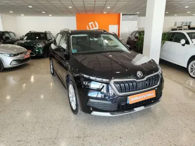 Usado Skoda Kamiq Style 150 CV (110 kW) 2023 Negro SUV