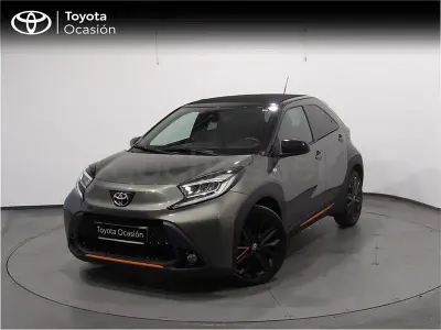 Usado Toyota Aygo X Edition 72 CV (52 kW) 2022 Verde SUV