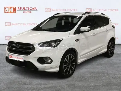 Usado Ford Kuga ST-Line 120 CV (88 kW) 2019 Blanco SUV