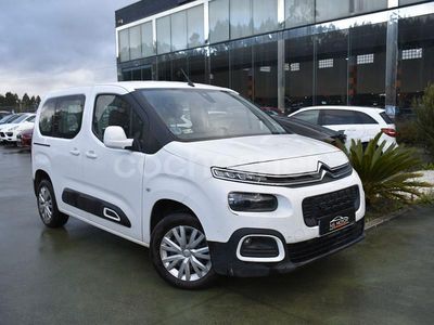 Usado Citroën Berlingo Feel 102 CV (75 kW) 2022 Blanco Monovolumen