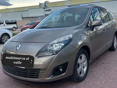 Usado Renault Grand Scénic III 131 CV (96 kW) 2011 Marrón Monovolumen
