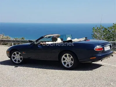 Usado Jaguar XK8 290 CV (213 kW) 2000 Azul Descapotable