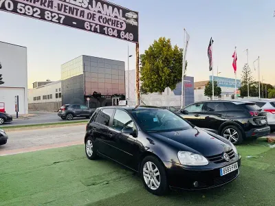 Usado VW Golf V 105 CV (77 kW) 2007 Negro Berlina