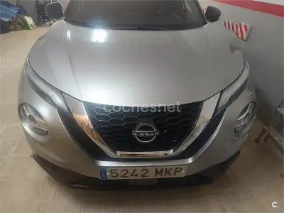 Usado Nissan Juke Tekna 114 CV (83 kW) 2023 Gris / plata SUV