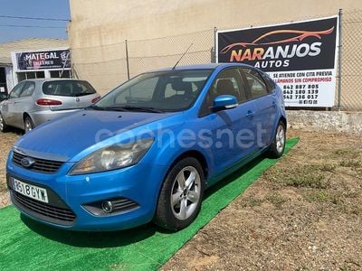 Usado Ford Focus Trend 90 CV (66 kW) 2010 Azul Berlina