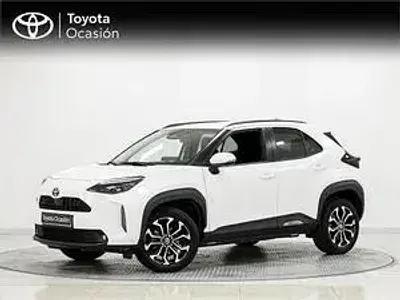 Usado Toyota Yaris Hybrid Active 130 CV (95 kW) 2025 Blanco