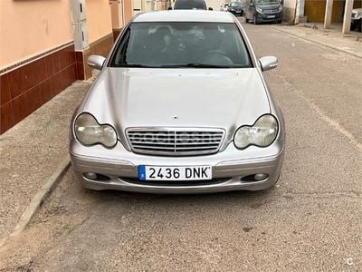 Mercedes C200