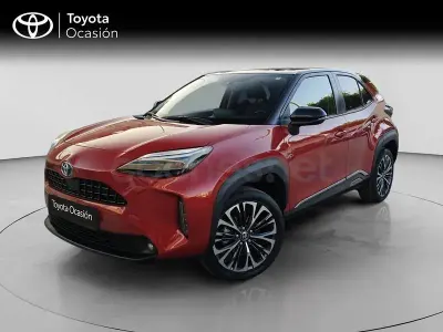 Usado Toyota Yaris Cross Style 116 CV (85 kW) 2022 Granate SUV