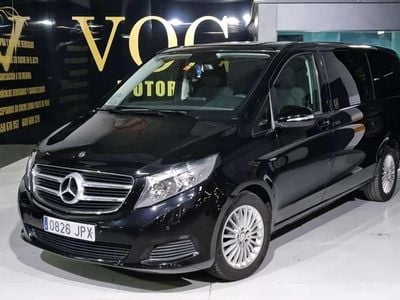 Mercedes V220