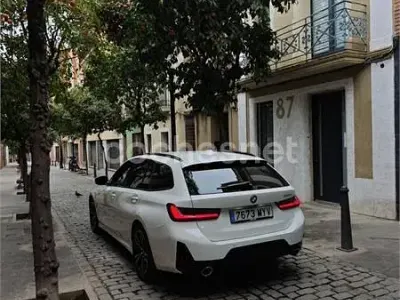 Usado BMW 330e Comfort Edition 292 CV (214 kW) 2023 Blanco Familiar