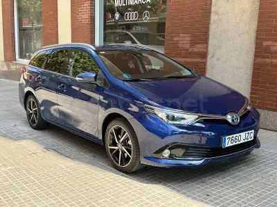 Usado Toyota Auris Hybrid