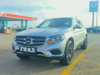 Usado Mercedes GLC350 320 CV (235 kW) 2018 Gris SUV