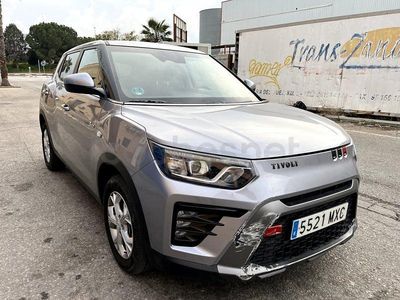 Usado Ssangyong (KGM) Tivoli 135 CV (99 kW) 2024 Gris / plata SUV
