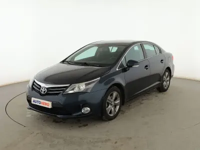 Usado Toyota Avensis Advance 147 CV (108 kW) 2015 Azul Berlina
