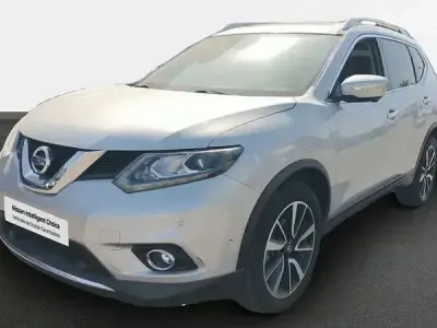 Usado Nissan X-Trail Tekna 131 CV (96 kW) 2014 Plata tecno metalizado SUV